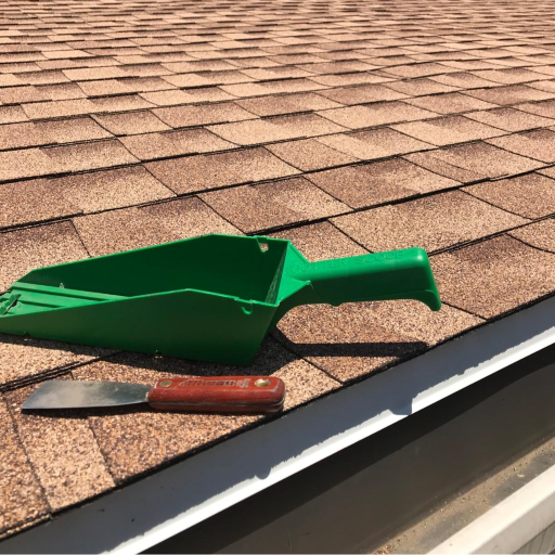 The Wedge Gutter Cleaning Scoop - 15in Safe Leave & Dirt Cleaner